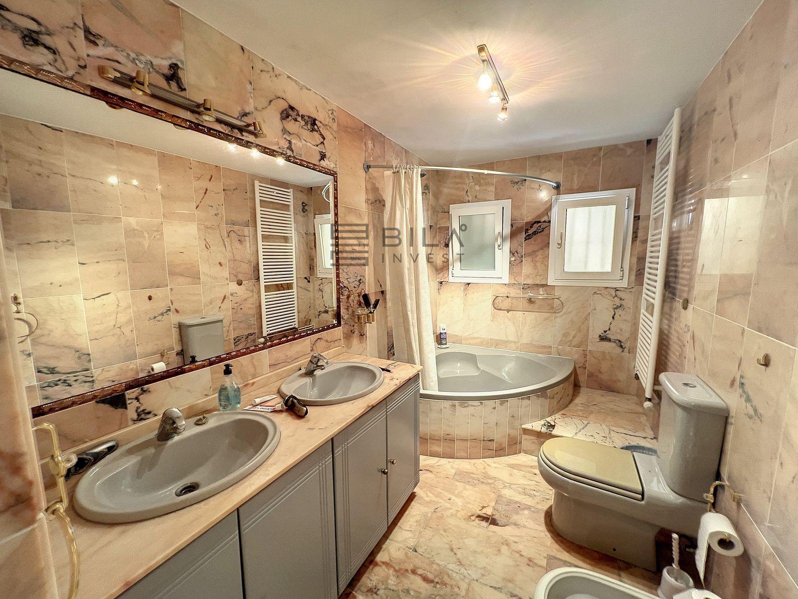 Chalet for Sale in Mijas