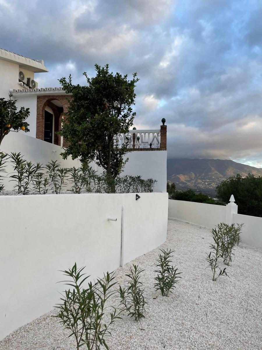 Chalet for Sale in Mijas