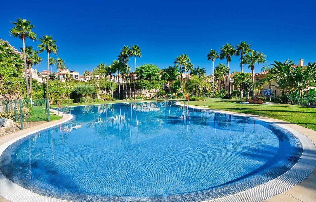 Chalet for Sale in Mijas