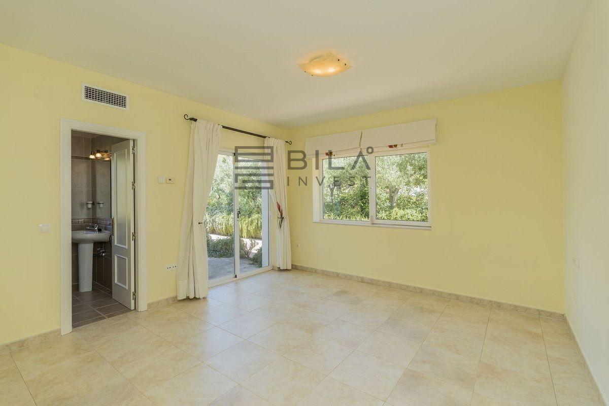Chalet for Sale in Mijas