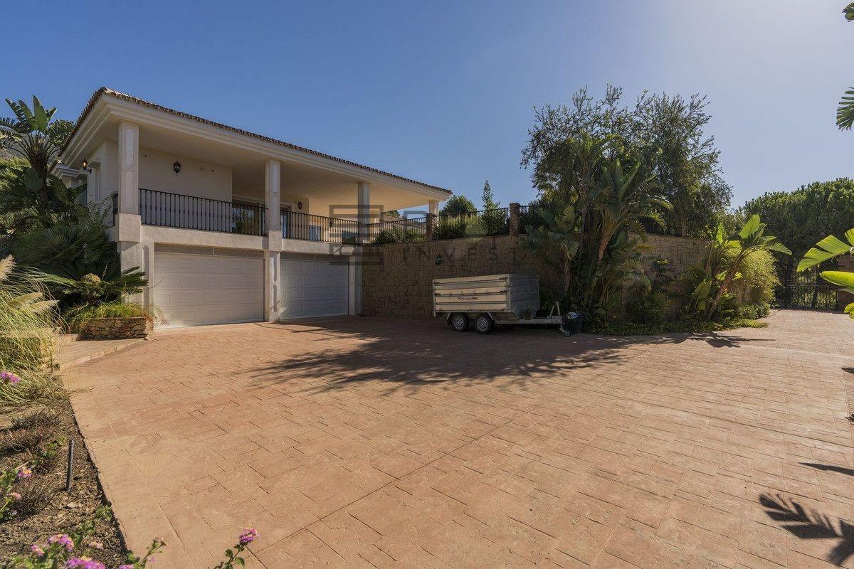 Chalet for Sale in Mijas