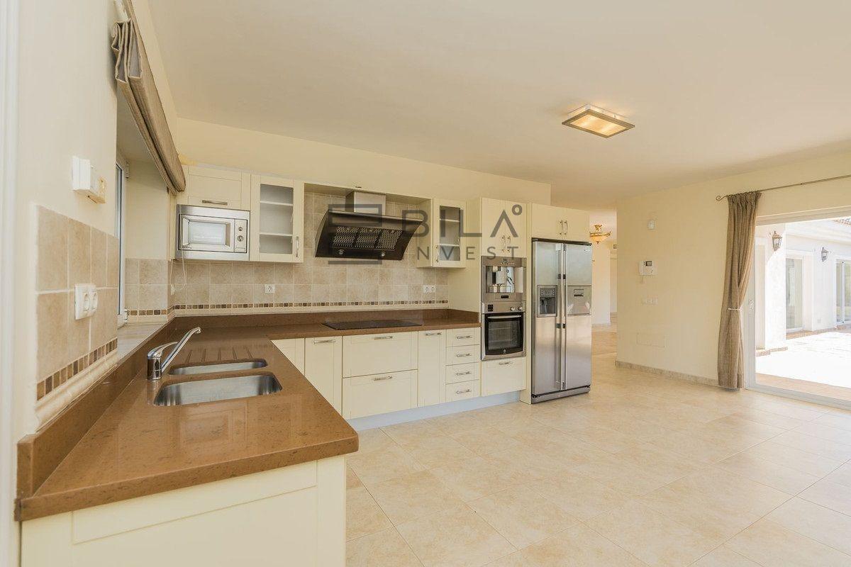 Chalet for Sale in Mijas