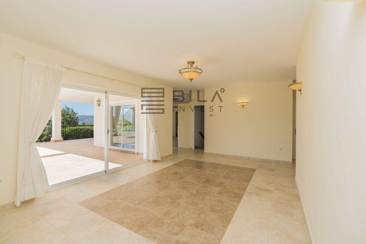 Chalet for Sale in Mijas