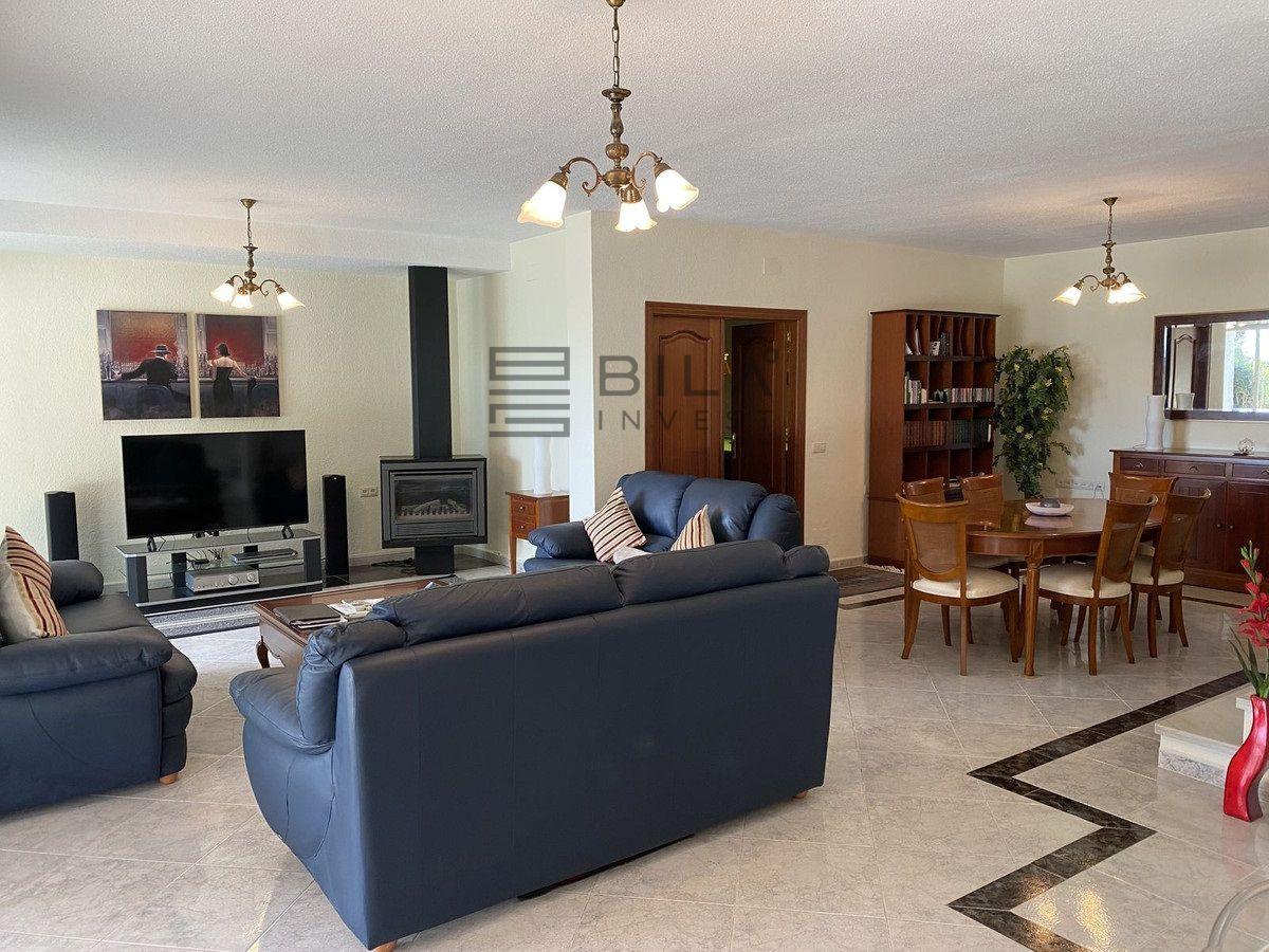 Chalet for Sale in Mijas
