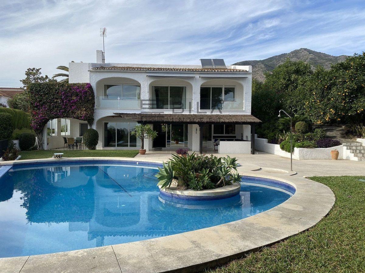 Chalet for Sale in Mijas