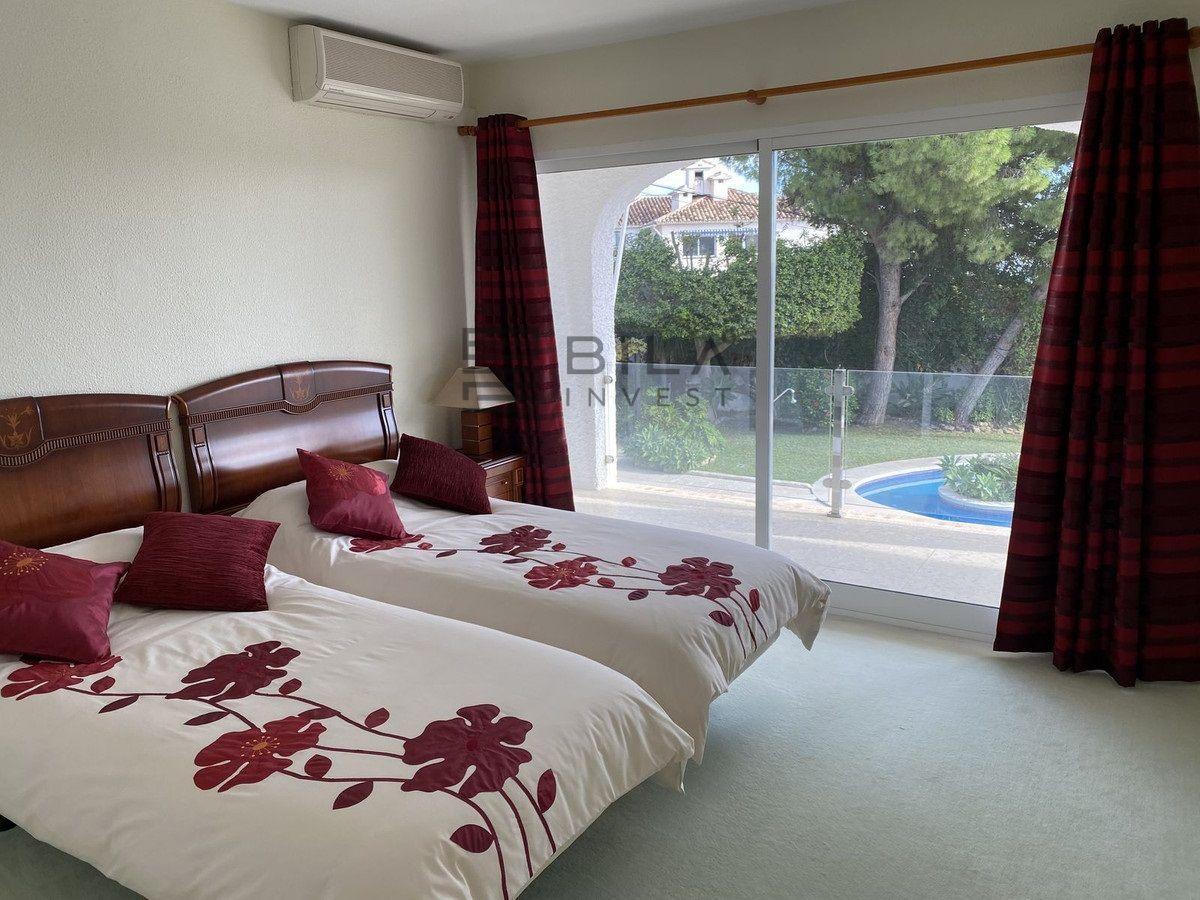 Chalet for Sale in Mijas