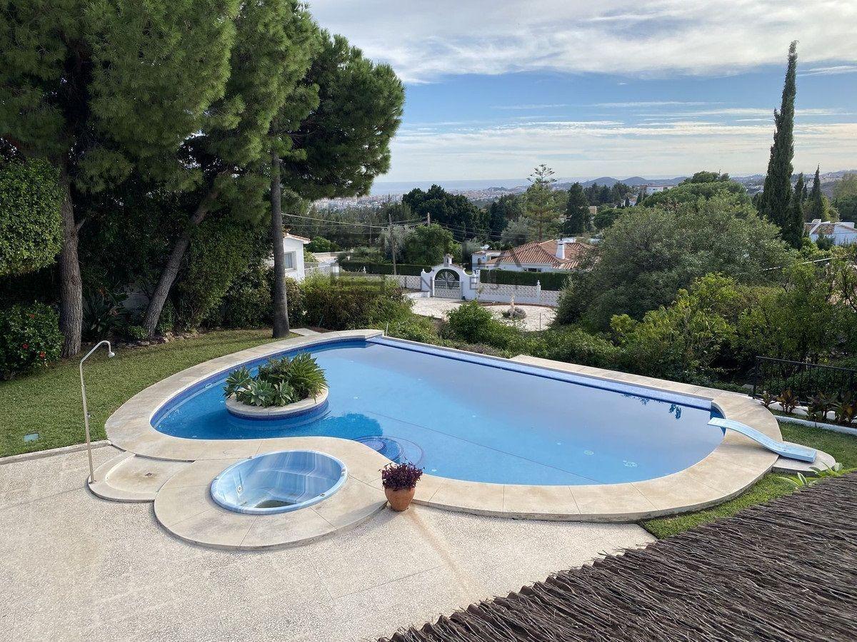 Chalet for Sale in Mijas