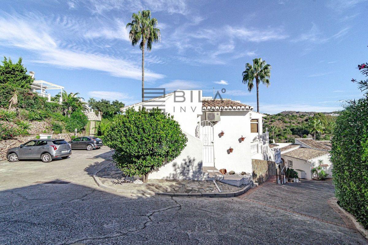 Chalet for Sale in Mijas