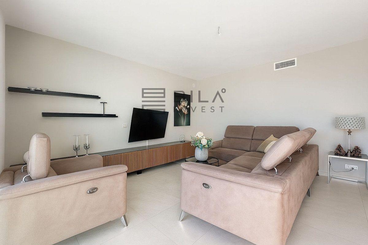 Chalet for Sale in Mijas