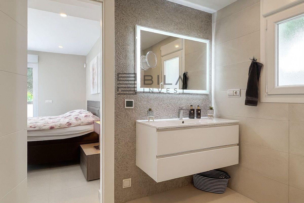 Chalet for Sale in Mijas