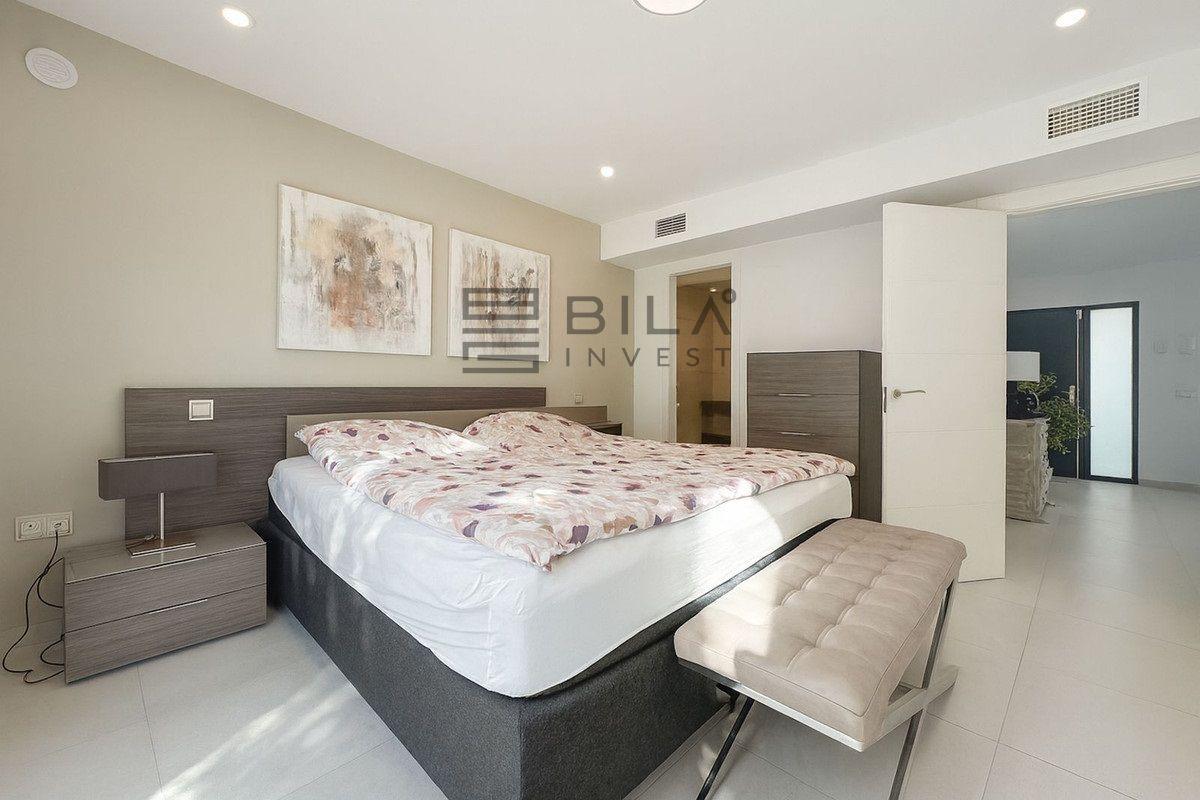 Chalet for Sale in Mijas