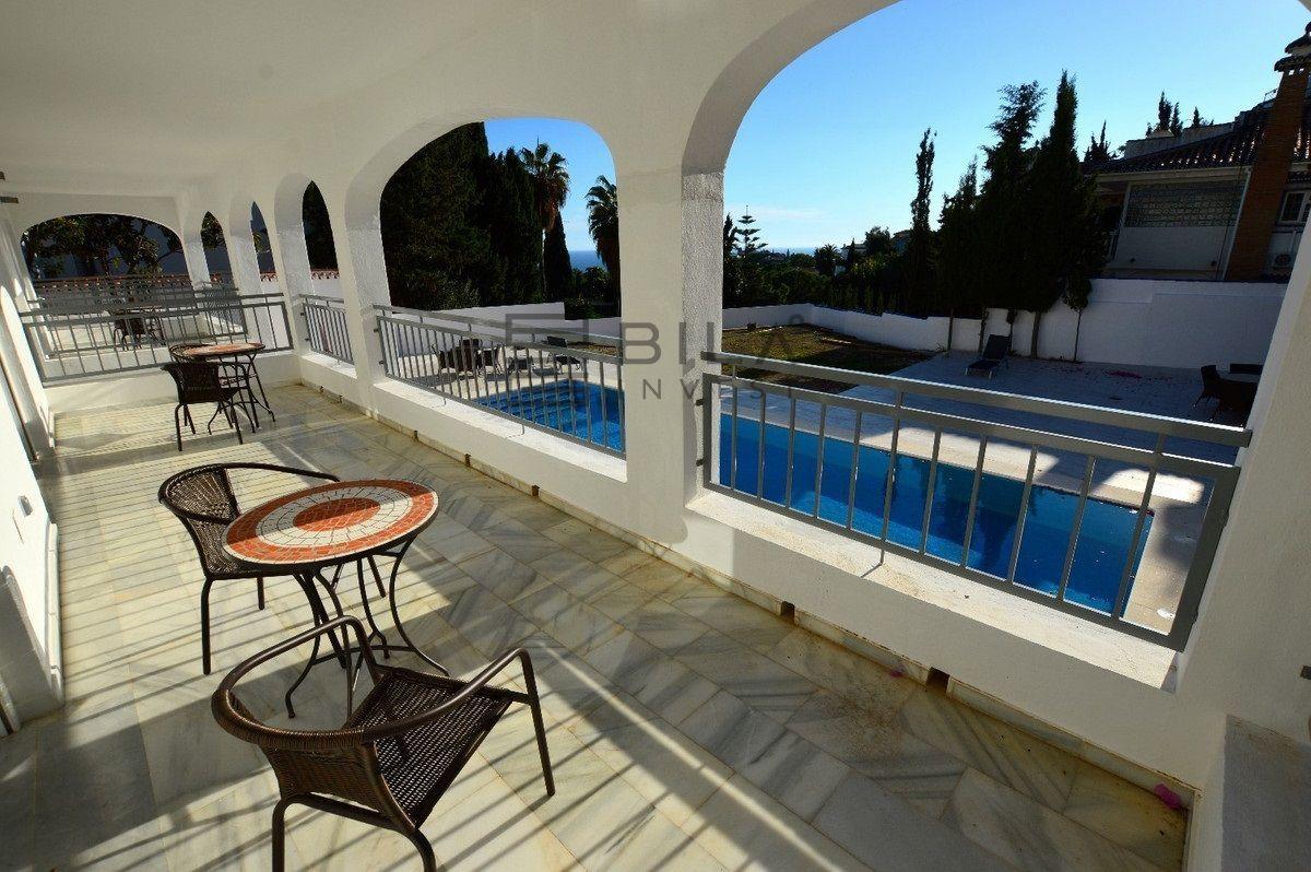 Chalet for Sale in Benalmádena