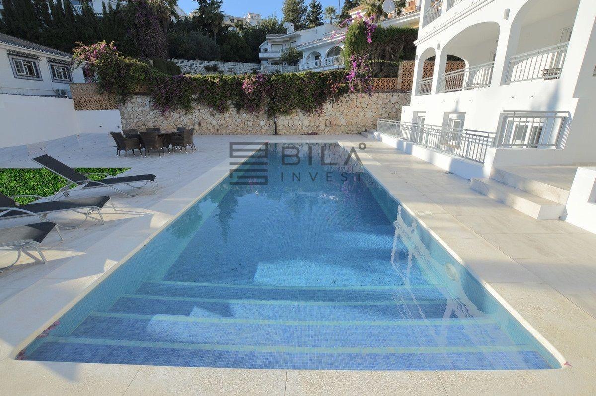 Chalet for Sale in Benalmádena
