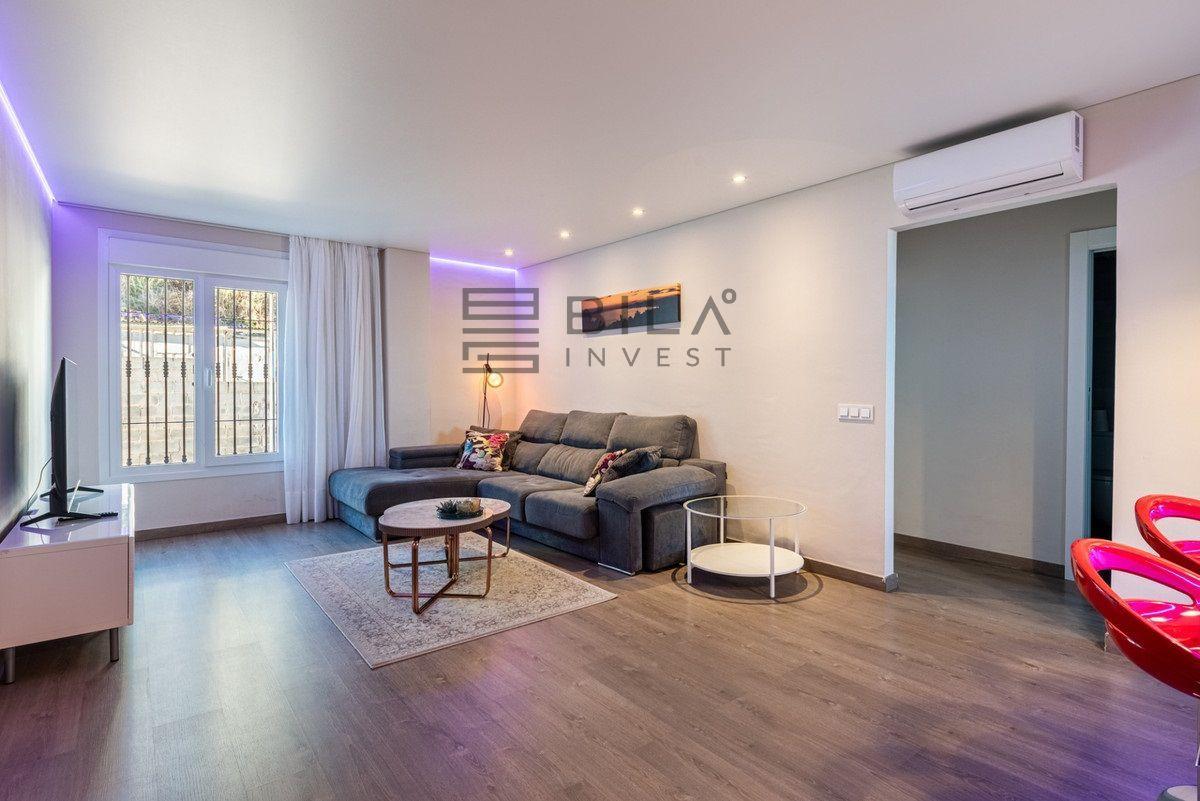 Flat for Sale in Benalmádena
