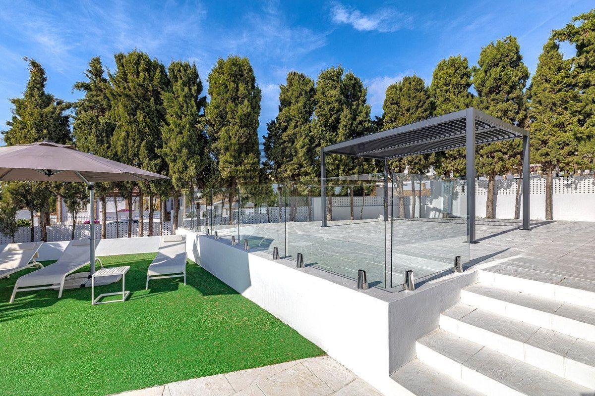 Chalet for Sale in Mijas