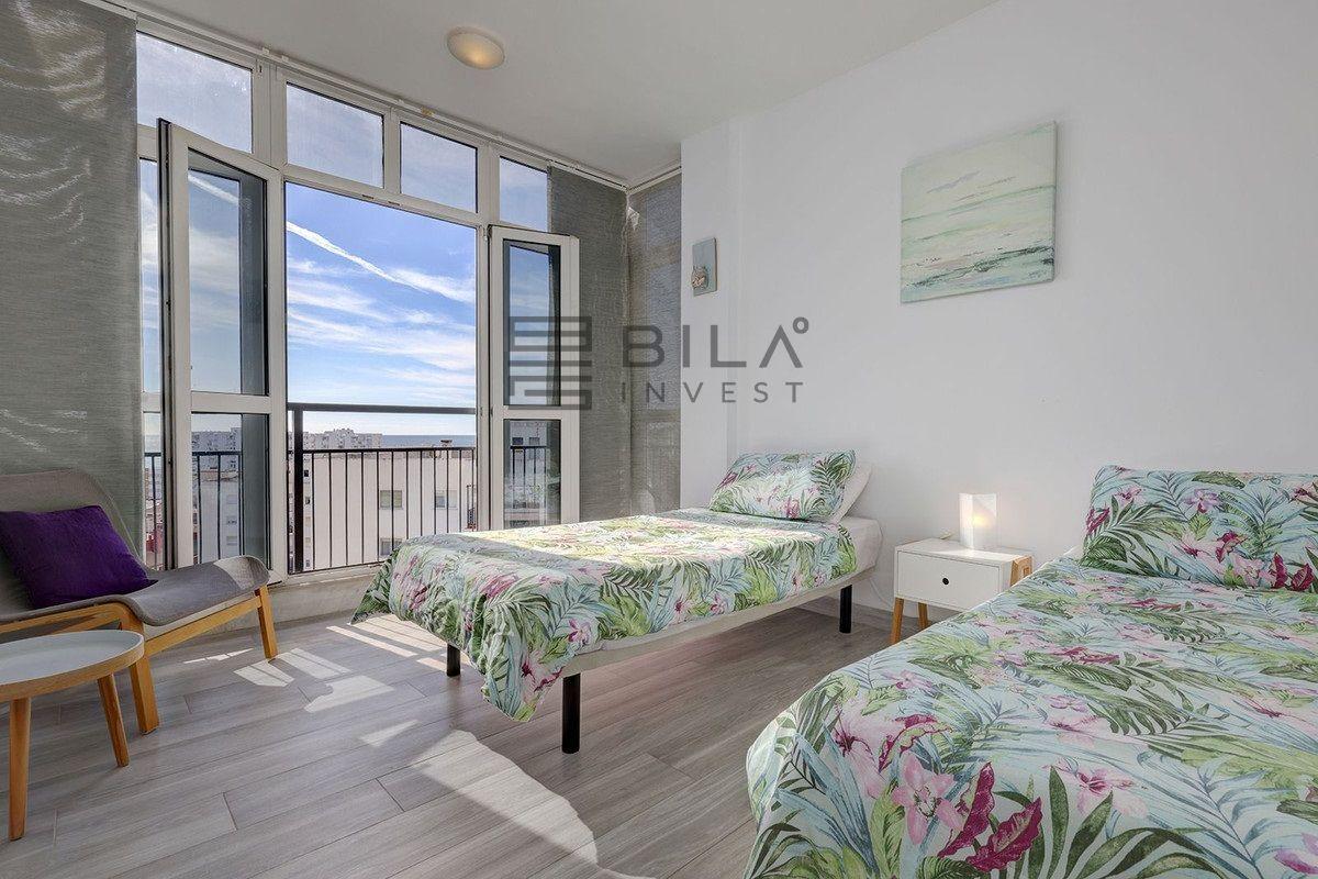 Flat for Sale in Benalmádena