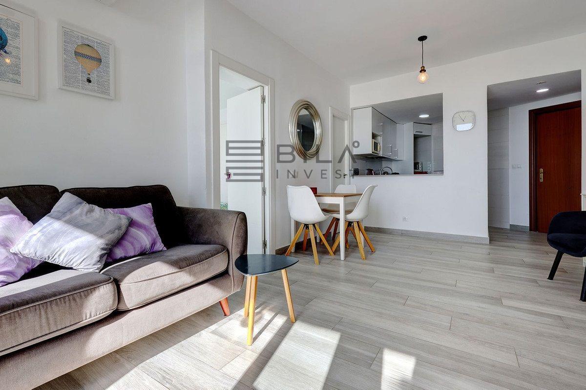 Flat for Sale in Benalmádena