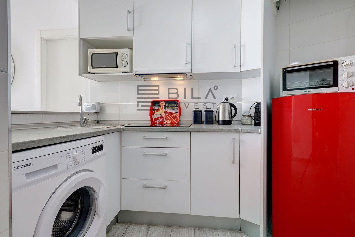 Flat for Sale in Benalmádena