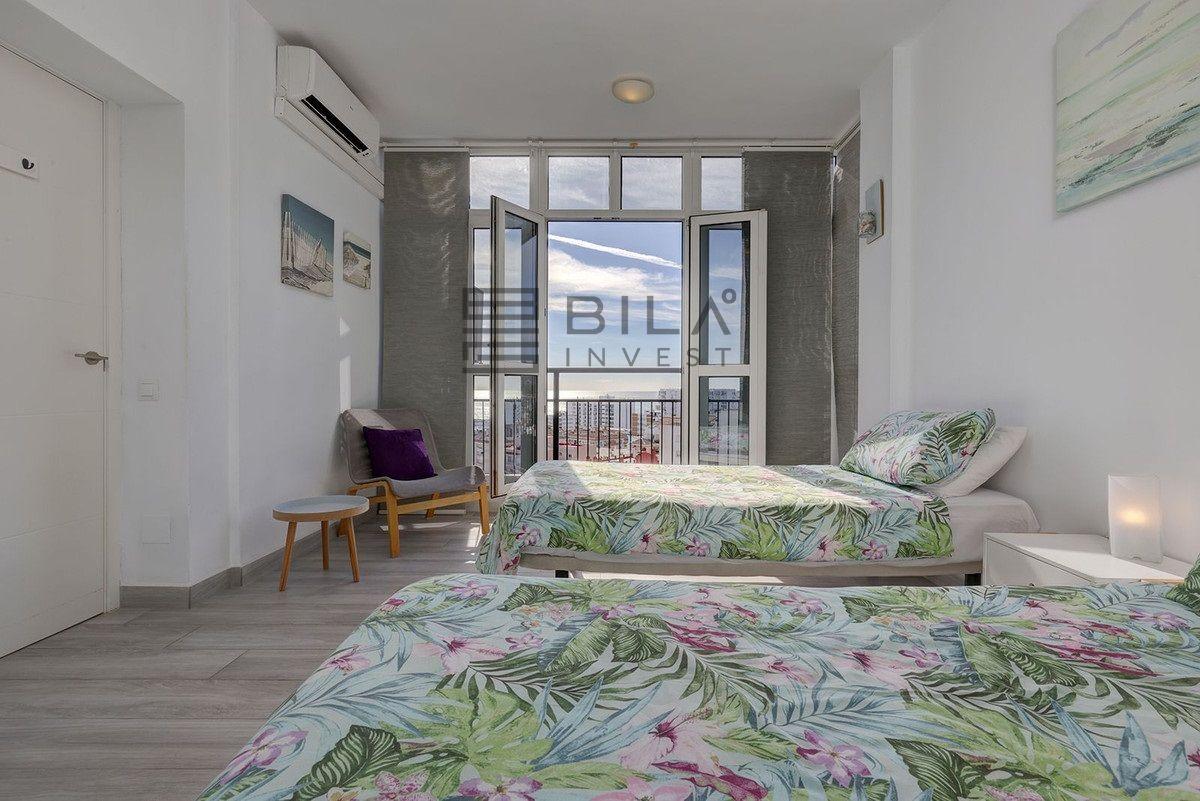 Flat for Sale in Benalmádena