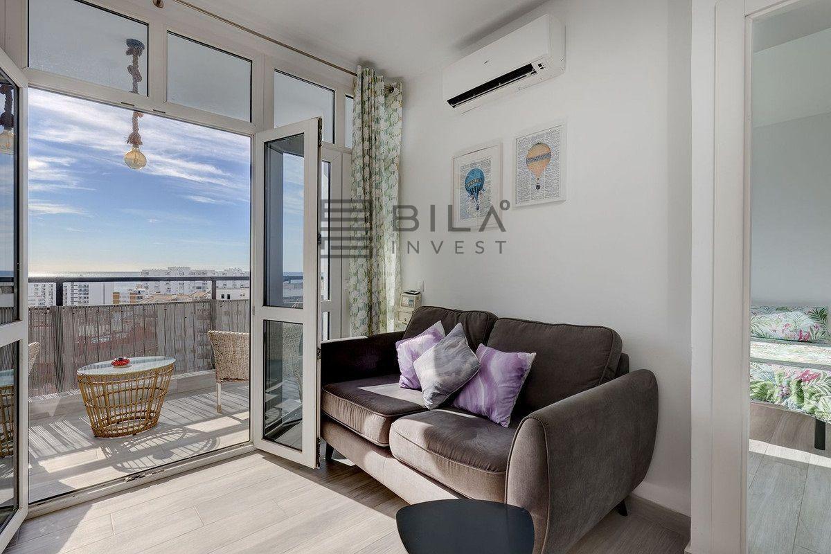 Flat for Sale in Benalmádena