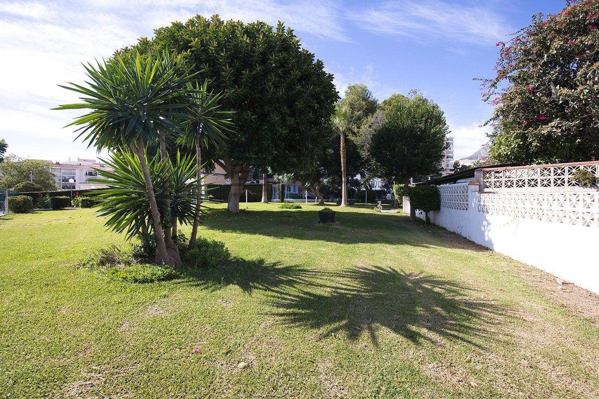 Flat for Sale in Benalmádena