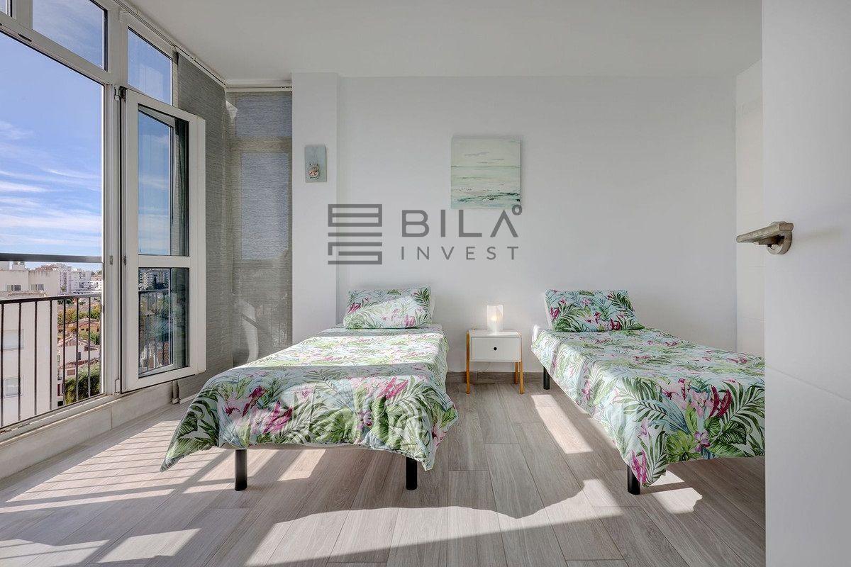Flat for Sale in Benalmádena