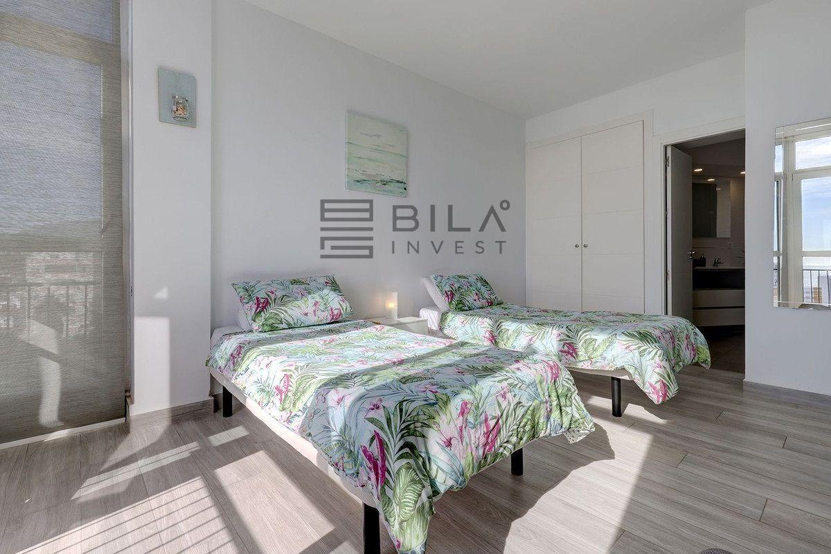 Flat for Sale in Benalmádena