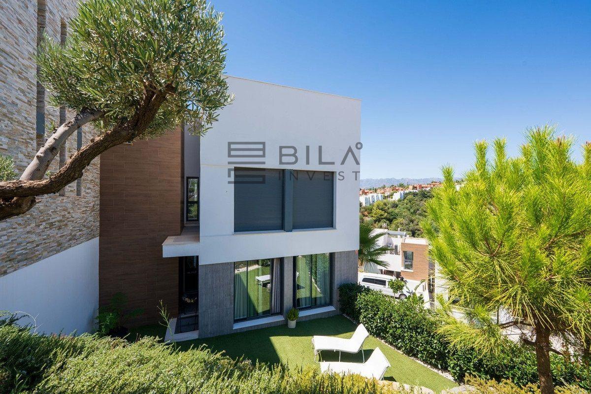 Duplex for Sale in Marbella