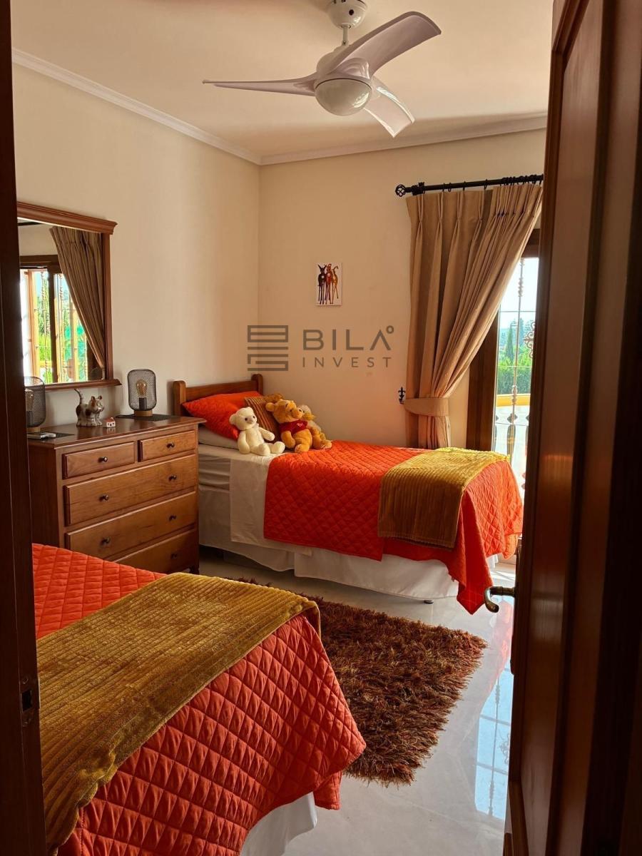 Chalet for Sale in Mijas