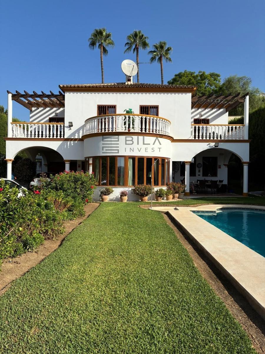 Chalet for Sale in Mijas