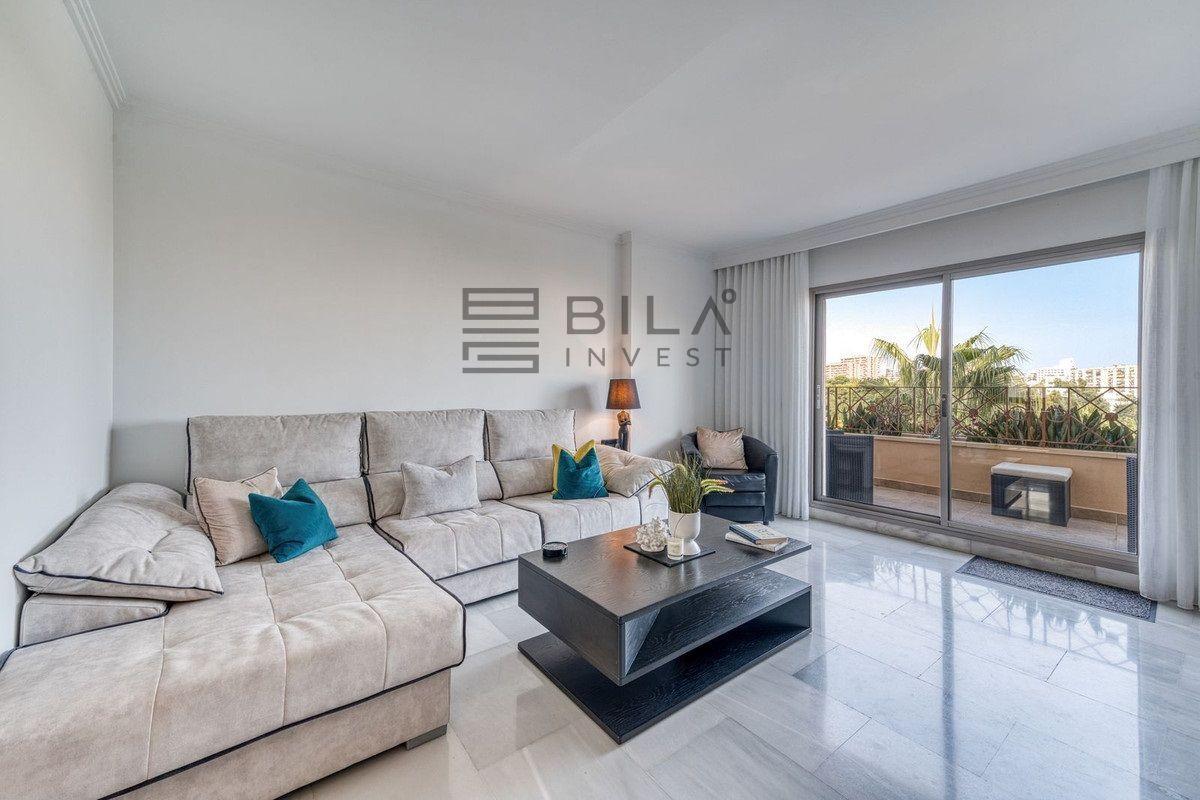 Flat for Sale in Benalmádena