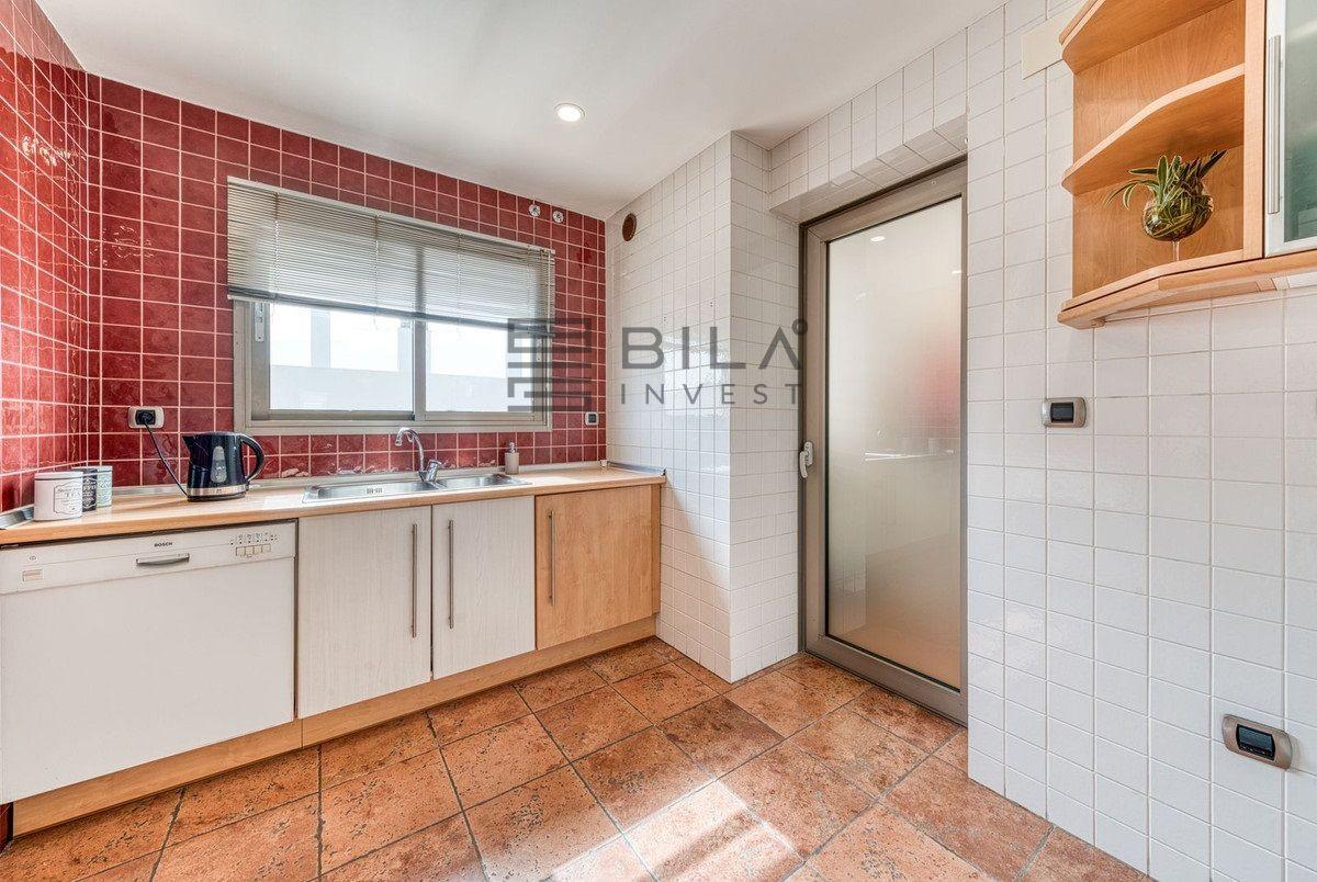 Flat for Sale in Benalmádena