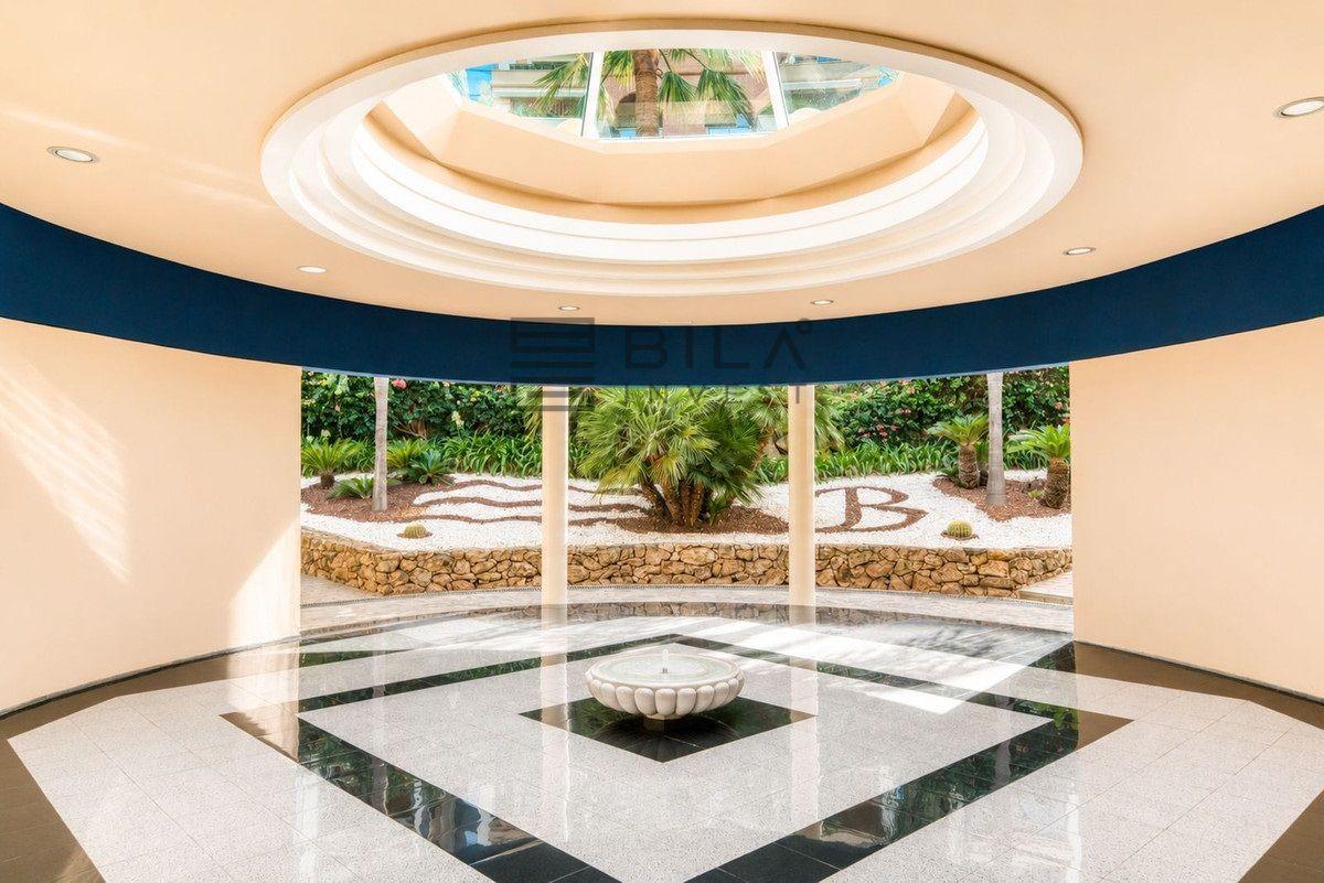 Flat for Sale in Benalmádena