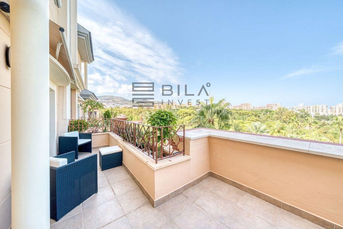 Flat for Sale in Benalmádena