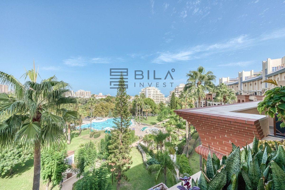 Flat for Sale in Benalmádena