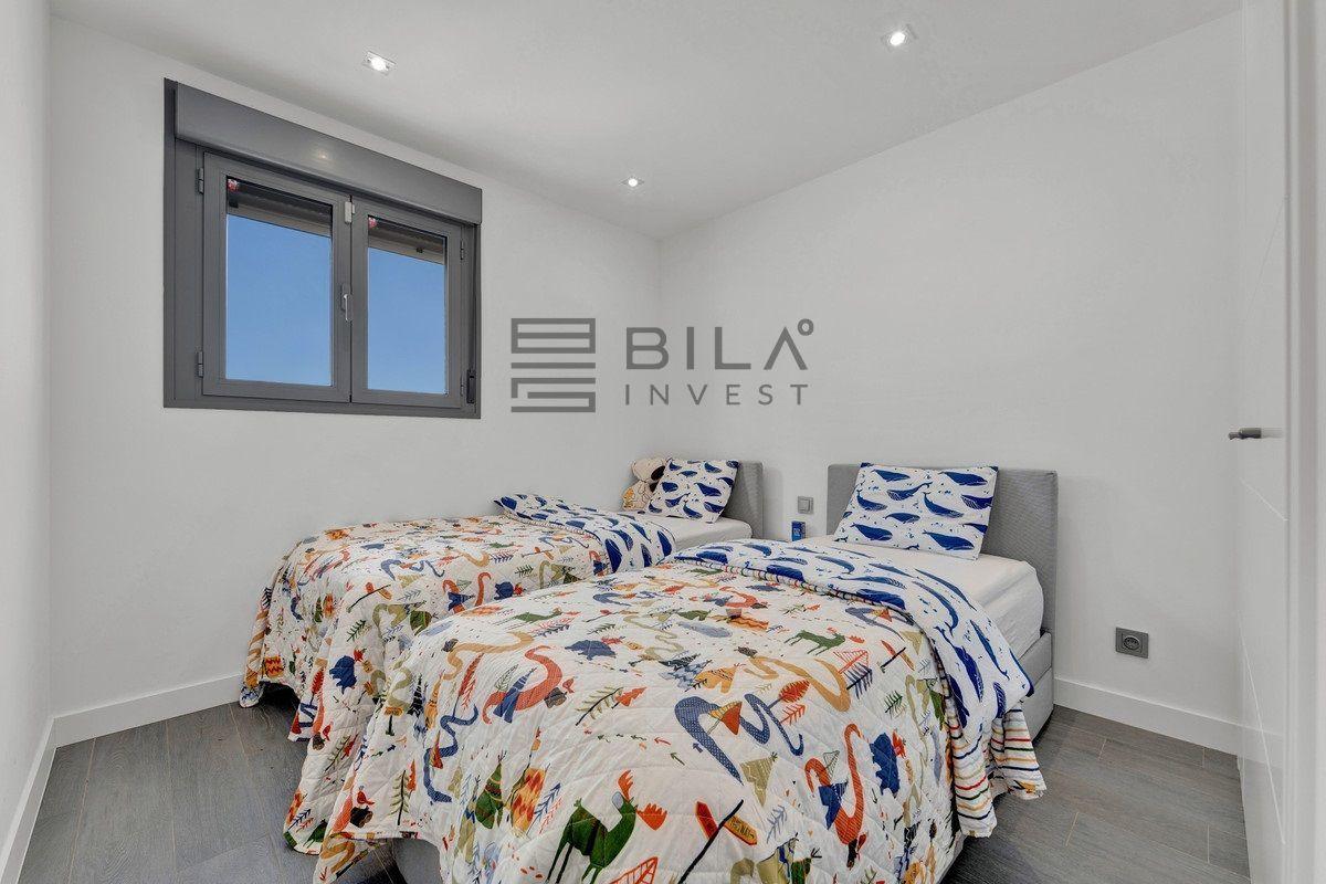 Flat for Sale in Benalmádena