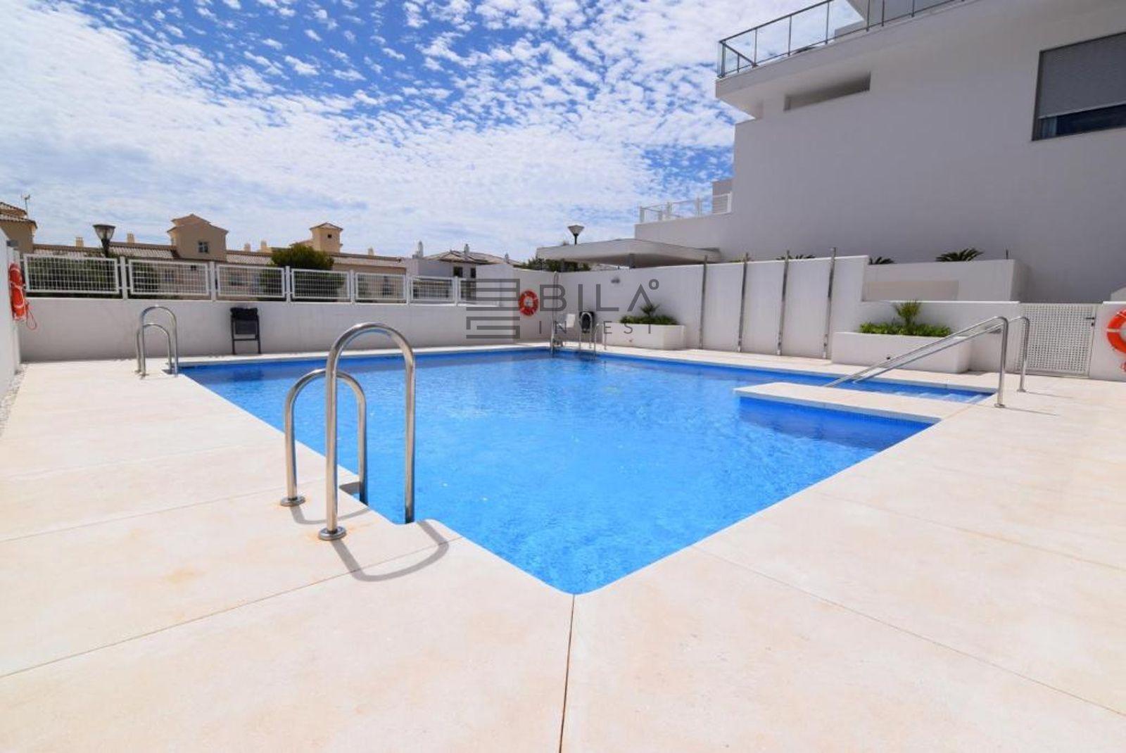 Flat for Sale in Benalmádena
