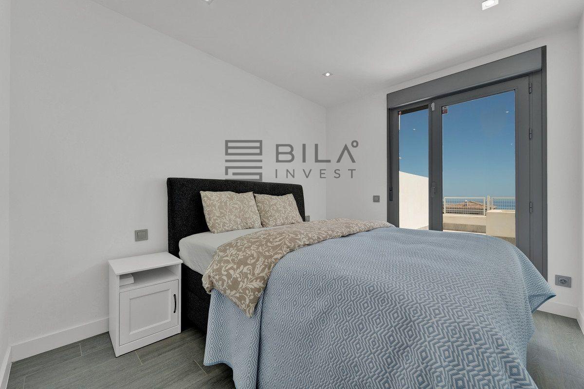 Flat for Sale in Benalmádena