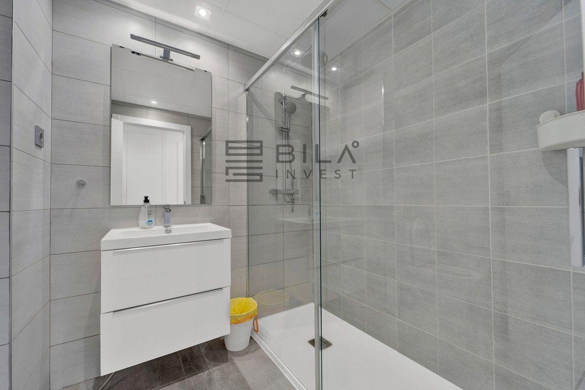 Flat for Sale in Benalmádena