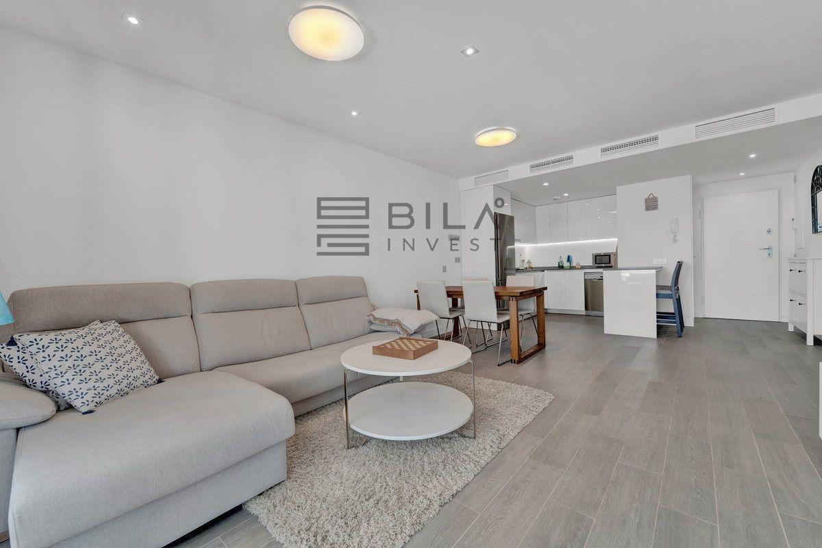 Flat for Sale in Benalmádena