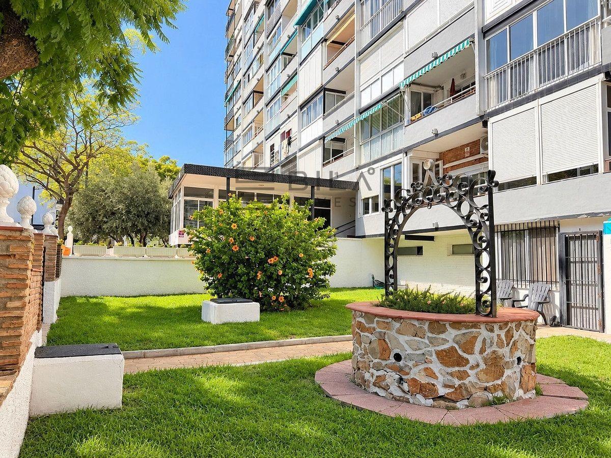 Flat for Sale in Benalmádena