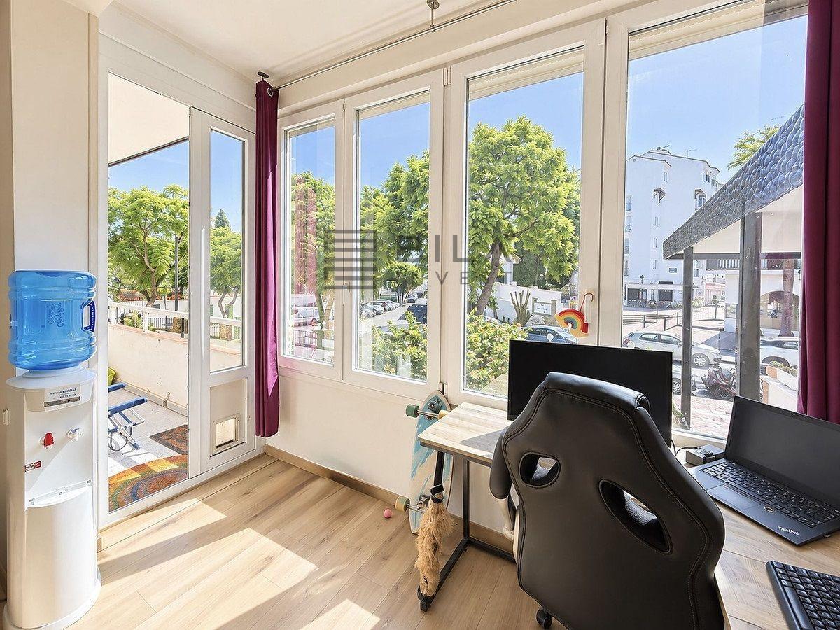 Flat for Sale in Benalmádena