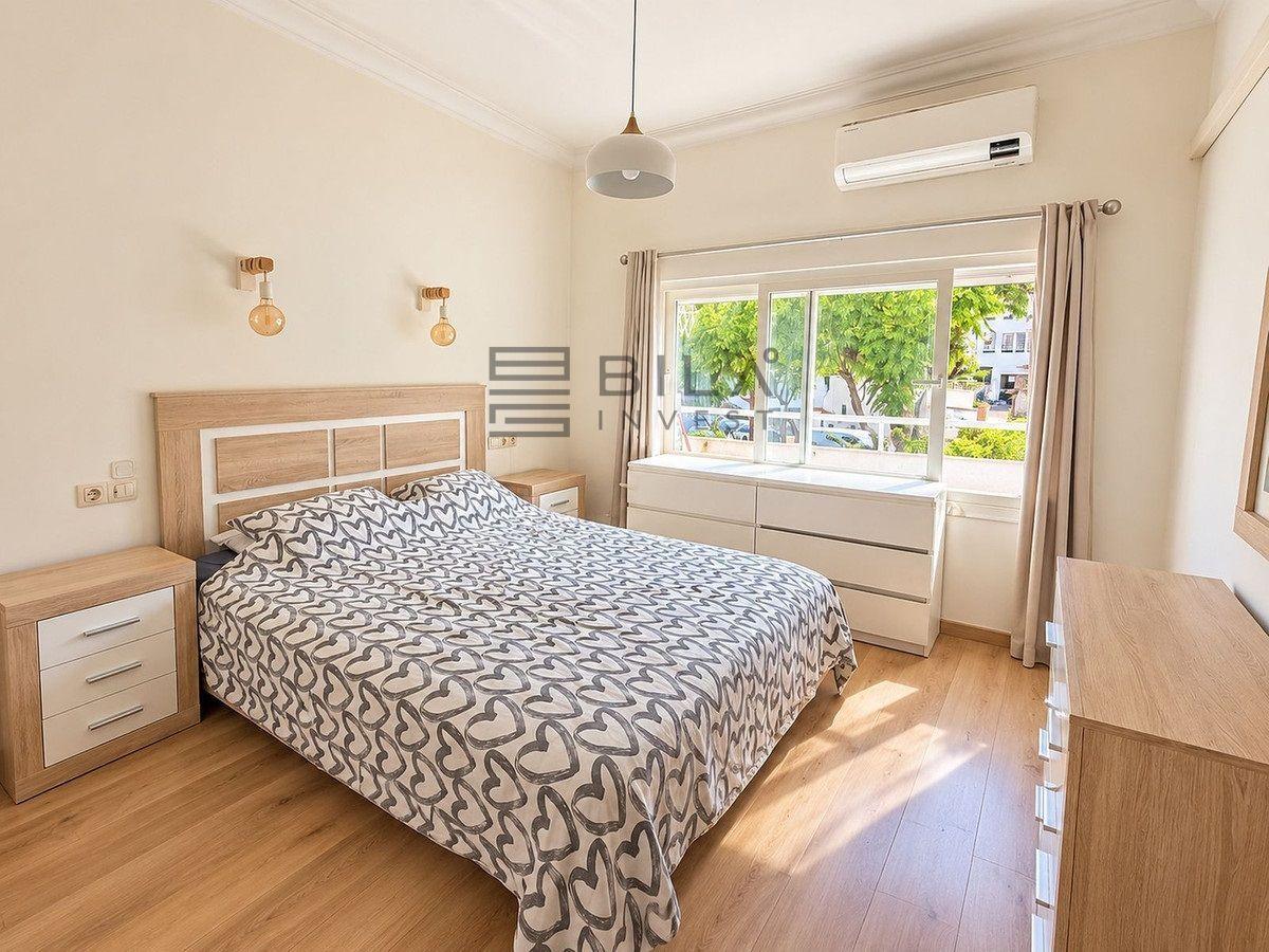 Flat for Sale in Benalmádena