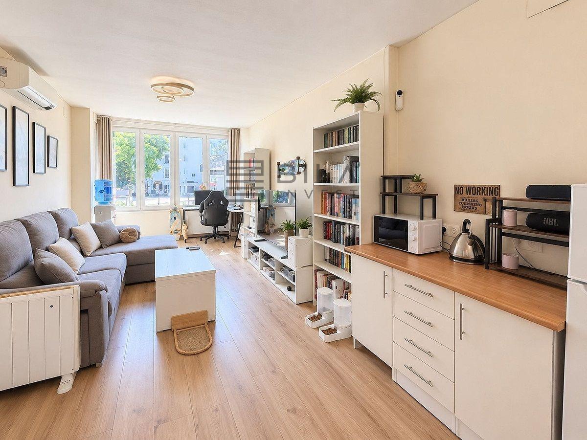Flat for Sale in Benalmádena