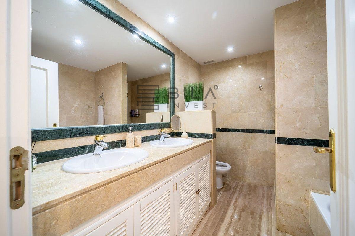 Flat for Sale in Marbella