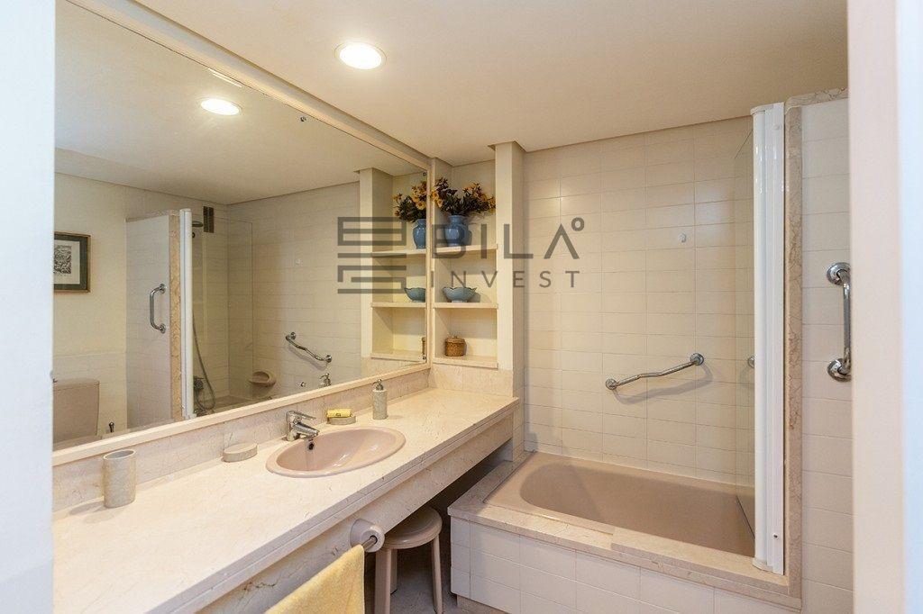 Flat for Sale in Marbella