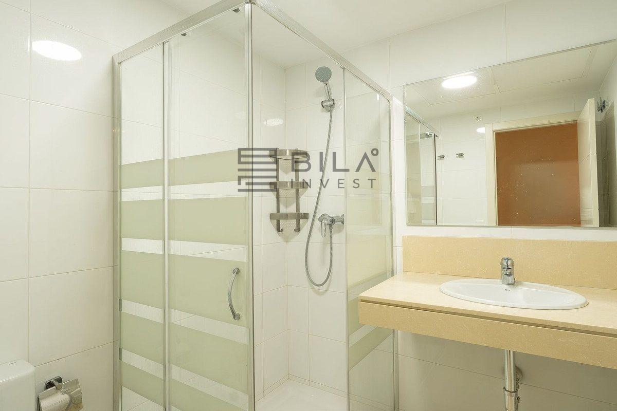 Flat for Sale in Benalmádena