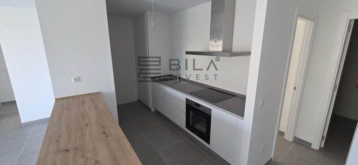 Flat for Sale in Benalmádena
