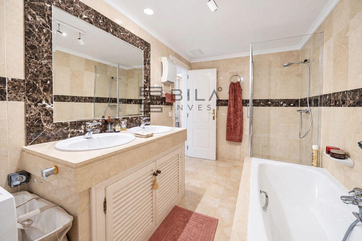 Flat for Sale in Marbella
