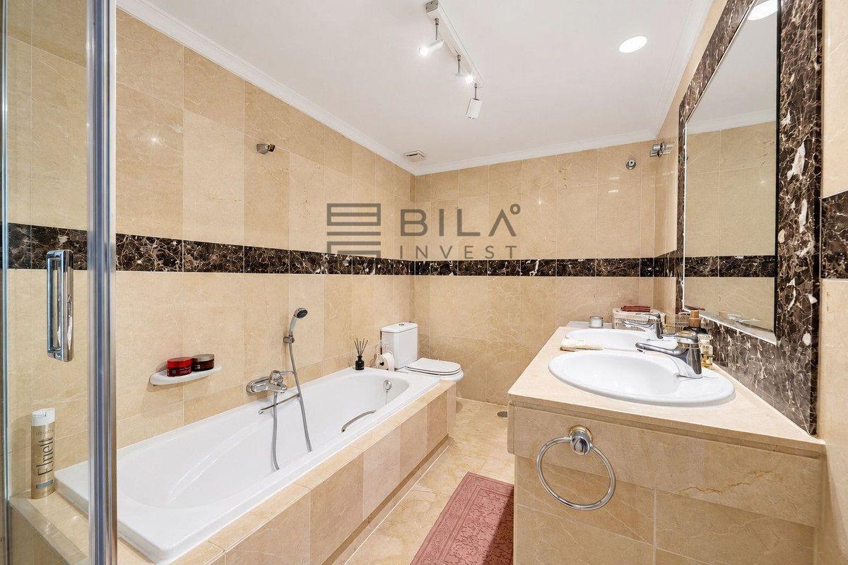 Flat for Sale in Marbella